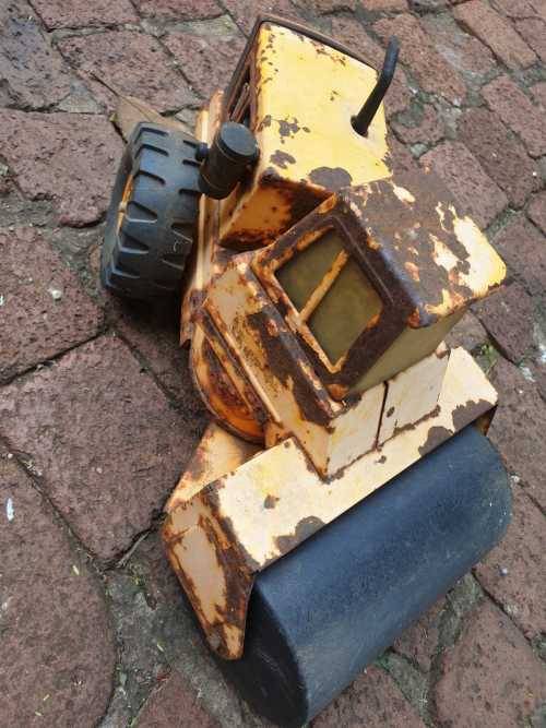 LARGE 1970S MIGHTY TONKA ROLLER
