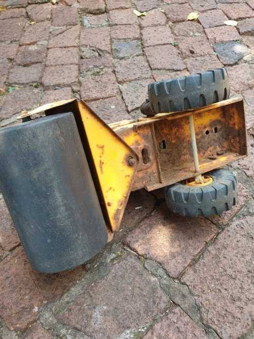 LARGE 1970S MIGHTY TONKA ROLLER