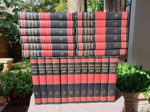 STUNNING SIGHT: COMPLETE 24 VOL SET OF 1969 COLLIERS ENCYCLOPEDIA