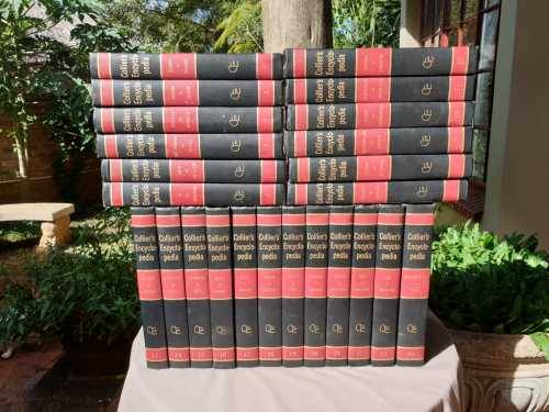 STUNNING SIGHT: COMPLETE 24 VOL SET OF 1969 COLLIERS ENCYCLOPEDIA