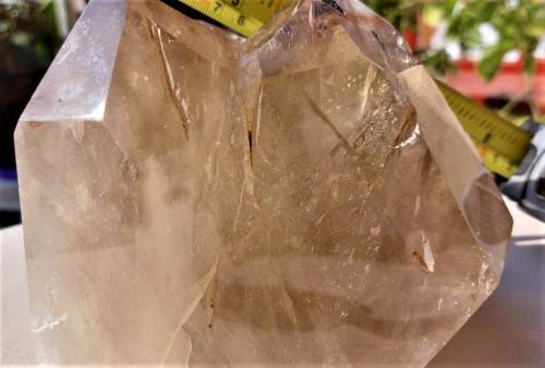 A LARGE 2,9KG CHUNK OF CUT AND POLISHED SMOKY QUARTZ ROCK CHRYSTAL