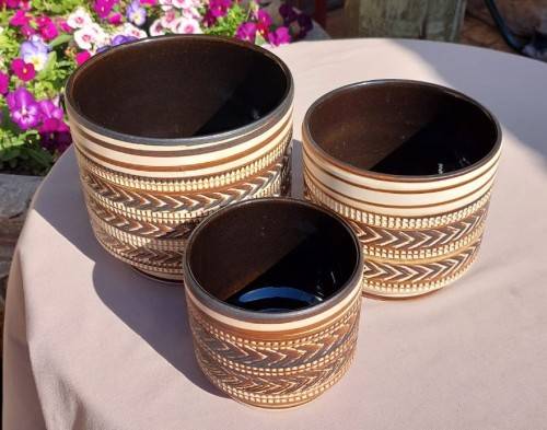 BEAUTIFULL TRIO OF HANDMADE GERMANY CERAMIC POTS  WELL MADE