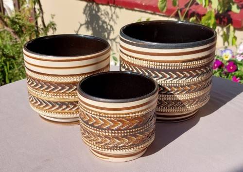 BEAUTIFULL TRIO OF HANDMADE GERMANY CERAMIC POTS  WELL MADE