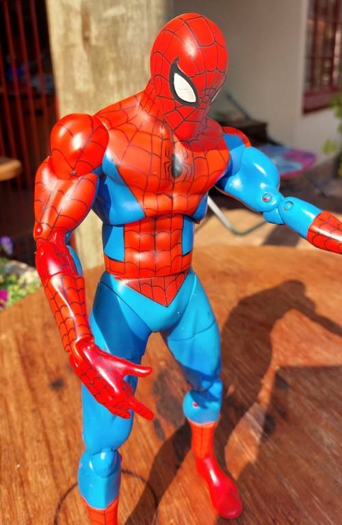RARE 2005 MARVEL 30CM HIGH POSABLE SPIDERMAN ACTION FIGURE BY TOY BIZ WITH 27 ARTICULATED POINTS