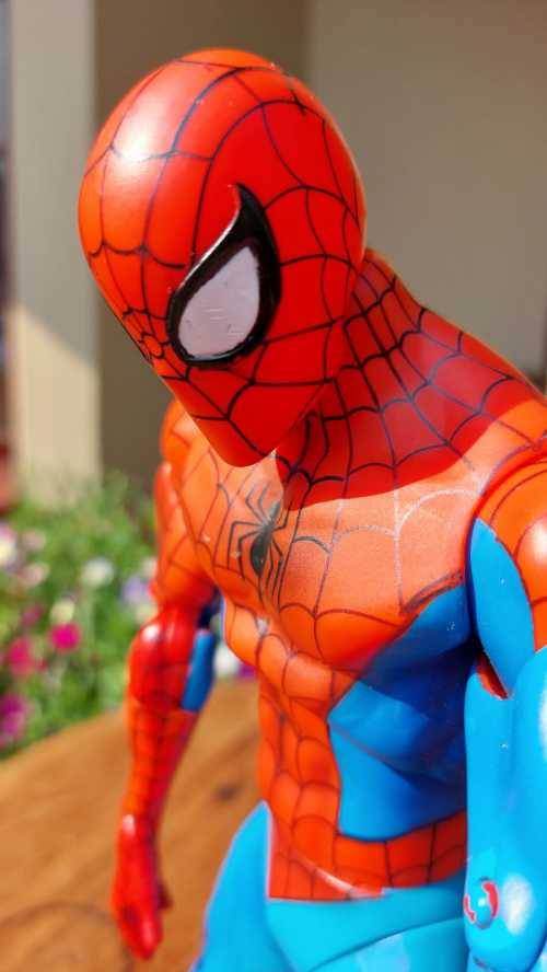 RARE 2005 MARVEL 30CM HIGH POSABLE SPIDERMAN ACTION FIGURE BY TOY BIZ WITH 27 ARTICULATED POINTS