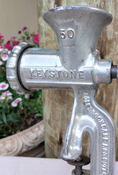 ANTIQUE 1920S KEYSTONE NO 50 MEAT GRINDER OR MEAT MINCER
