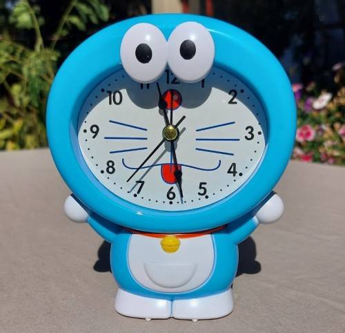 CUTE DORAEMON (CHILDRENS CARTOON CHARACTER) ALARM CLOCK SILENT (NO TICKING) PLASTIC BLUE