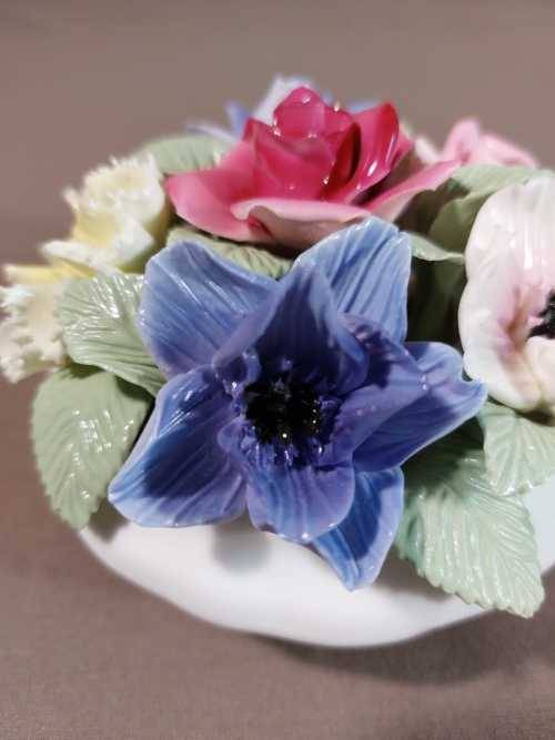 PRETTY COALPORT BONE CHINA FLOWER VASE