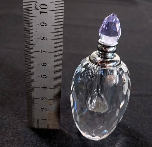 VINTAGE CHRYSTAL GLASS PERFUME BOTTLE WITH PURPLE COLOURED FACETTED STOPPER