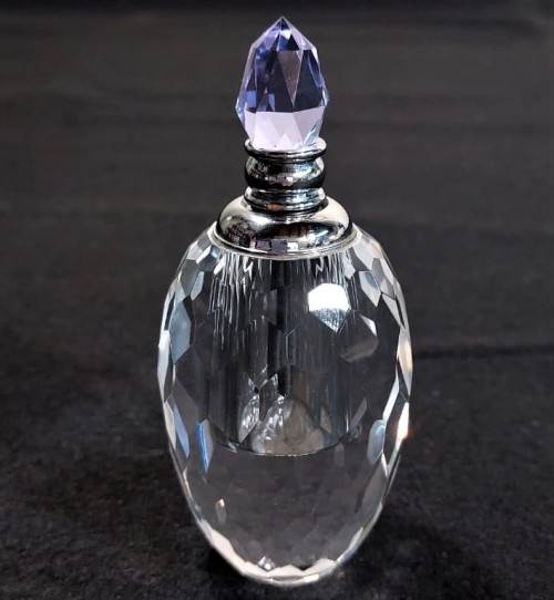 VINTAGE CHRYSTAL GLASS PERFUME BOTTLE WITH PURPLE COLOURED FACETTED STOPPER
