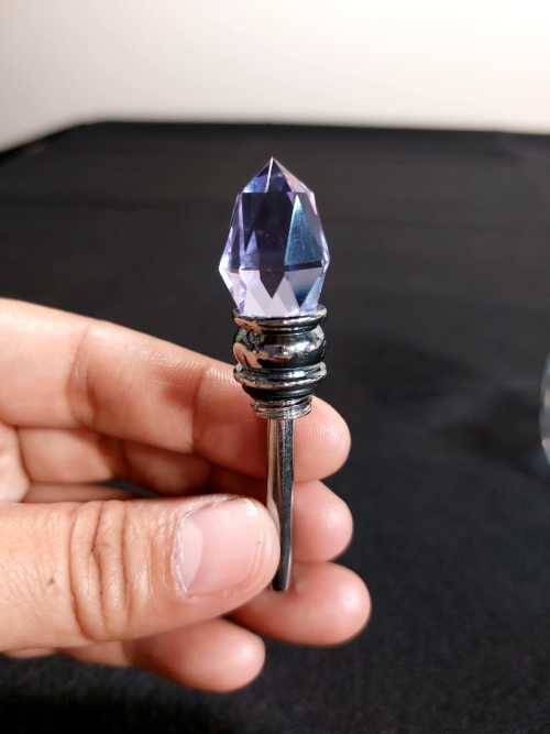 VINTAGE CHRYSTAL GLASS PERFUME BOTTLE WITH PURPLE COLOURED FACETTED STOPPER