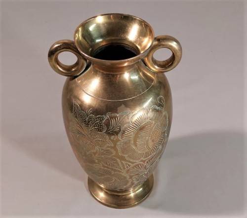 SOLID BRASS VASE WITH TWO RING EAR HANDLES 23CM HIGH HEAVY