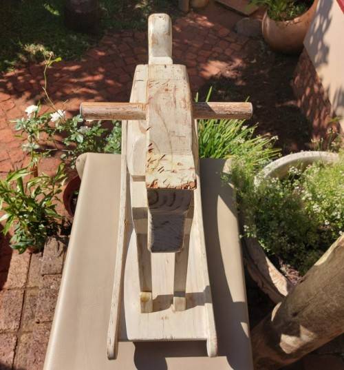 VINTAGE WOODEN ROCKING HORSE LARGE 80CM HIGH 90CM WIDE