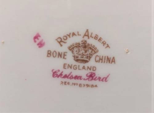 ROYAL ALBERT VINTAGE 1940S DIAMOND SHAPED CHELSEA BIRD PATTERN BON BON DISH