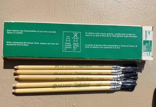 OLIMPIA LETTERA 32 TYPEWRITER  - WORKING! - WITH LOTS OF EXTRAS!  - THE GODFATHERS TYPEWRITER