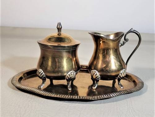 BEAUTIFUL INDIAN MADE BRASS SUGAR POT AND CREAMER ON TRAY