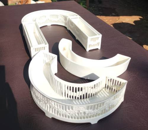 GERMAN PORCELAIN BY MAX ROESLER ANTIQUE 1890S SURTOUT DE TABLE (CENTREPIECE)