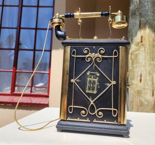 CRANK HANDLE TELEPHONE DECANTER MUSIC BOX WORKING