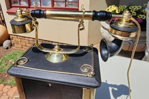 CRANK HANDLE TELEPHONE DECANTER MUSIC BOX WORKING
