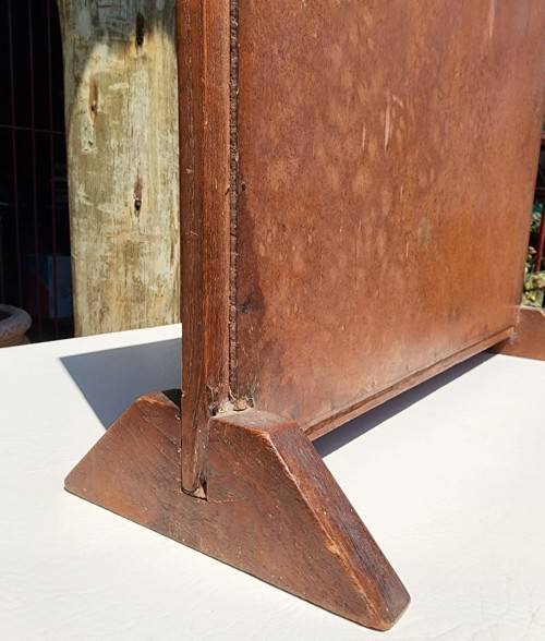 VINTAGE FIRE SCREEN WITH FOX HUNTING SCENE TAPESTRY