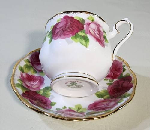 ROYAL ALBERT VINTAGE 1945-1970S OLD ENGLISH ROSE DISCONTINUED PATTERN CUP AND SAUCER DUO 2ND OF 2