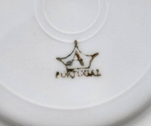 CACKLING GEESE NO 1 DECORATED (1940-1980) ARTIBUS PORTUGAL STEW BOWL WITH SPIL TRAY