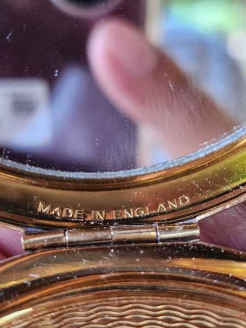 VINTAGE 1950S ENGLISH MADE ROSE COMPACT MIRROR AND POWDER CASE