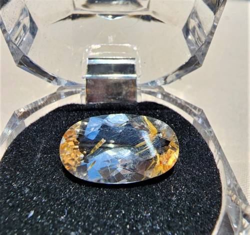 UNIQUE ONE OF A KIND NATURAL 7.08CT RUTILE QUARTZ GOLDEN NEEDLES GEMSTONE WITH BEAUTIFUL OVAL CUT