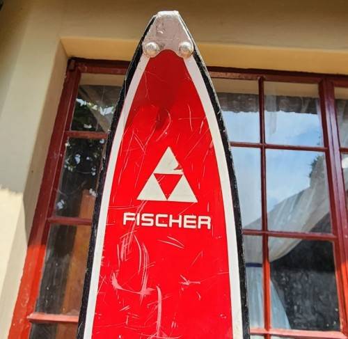 EYECATCHING FISCHER AUSTRIAN 1970S WOODEN SKIS 1,8M LONG WITH TYROLIA SKIMEISTER BINDINGS