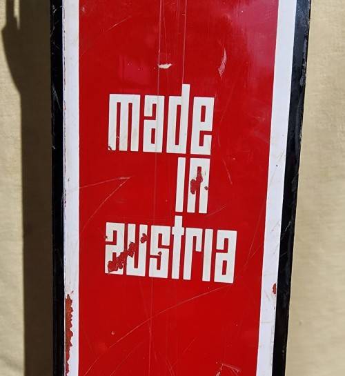 EYECATCHING FISCHER AUSTRIAN 1970S WOODEN SKIS 1,8M LONG WITH TYROLIA SKIMEISTER BINDINGS
