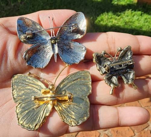 BATCH OF 3 VINTAGE RHINESTONE BUTTERFLY BROOCHES