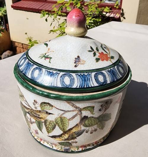 VINTAGE WONG LEE (WL) 1895 CHINESE PORCELAIN LIDDED BOWL