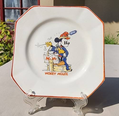 CUTE DISNEY MICKEY MOUSE DIRECTING THE OCHESTRA PLATE