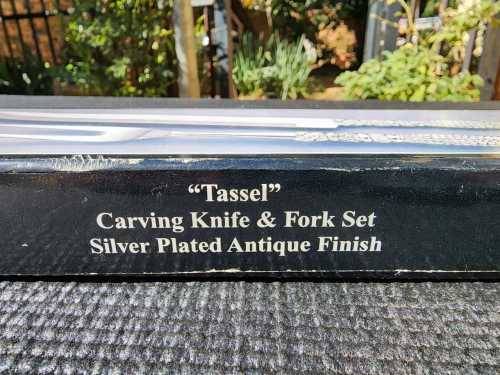SILEA FRANCE TASSEL PATTERN SILVERPLATED CARVING KNIFE AND FORK