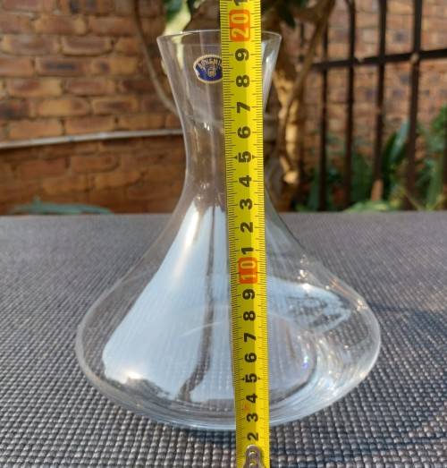 ELEGANT BOHEMIA (CZECH) FULL BODY (18CM WIDE) CHRYSTAL DECANTER