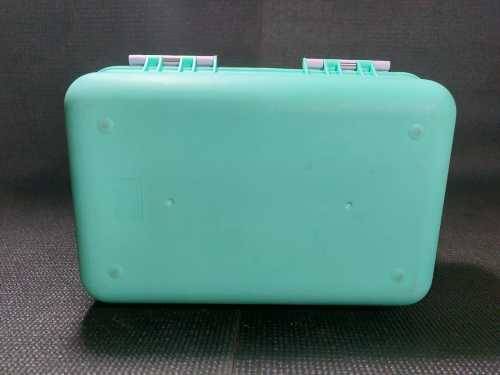 A VINTAGE 1990 REDBOX CABOODLES MAKE UP CARRY CASE IN LIGHT PURPLE AND TEAL WITH HEART LOCK AND MIRR