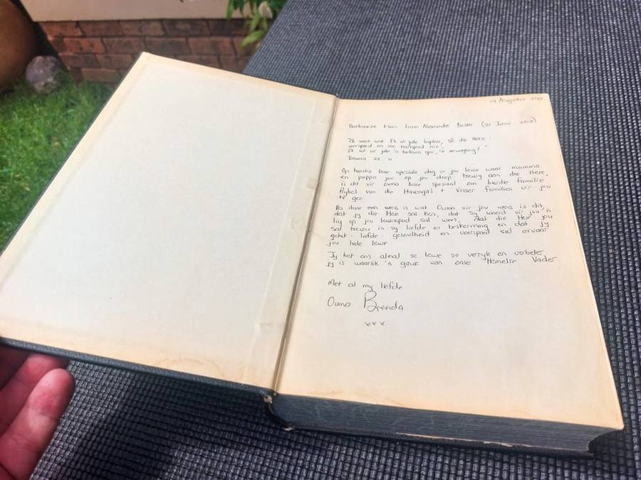 GOOD HARD COVER 1953 AFRIKAANSE FAMILIEBYBEL PRINTED BY JH DE BUSSY HOLLAND