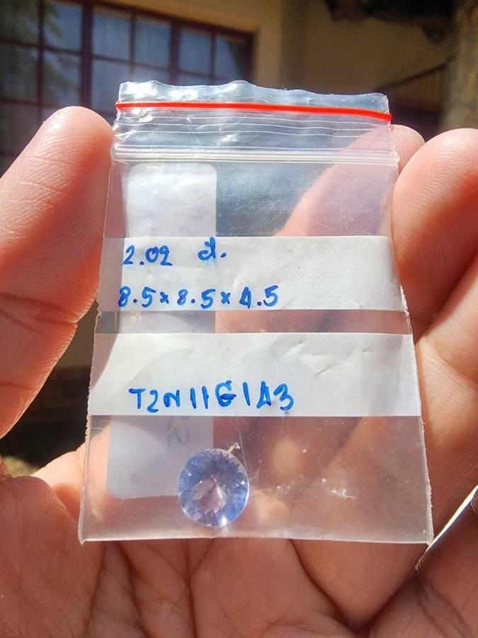 GISA CERTIFIED 2.00CT PALE BLUEISH VIOLET TANZANITE GEMSTONE  PLEASE READ FULL DESCRIPTION