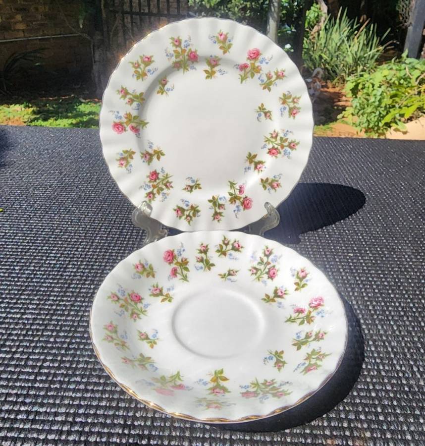 Royal Albert 1966-1980 Winsome Pattern (Small Pink Roses) ODD Saucer and Sideplate