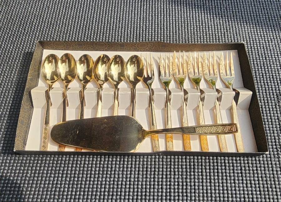 Vintage NTC 23 Carat Gold Plated Set: 6 Teaspoons, 6 Desert Forks, 1 Cake Lifter