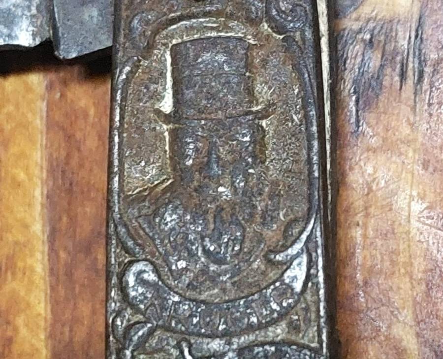 KRUGER AND DE WET POCKET KNIFE - CORKSCREW VARIATION WITH ORANJE VRIJST