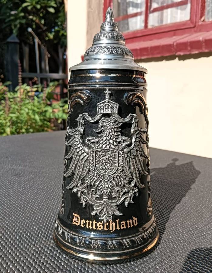 King Germany Limited Edition Black Deutchland 0.5L Beer Stein with Pewter Eagle Badge and 24K Gold A