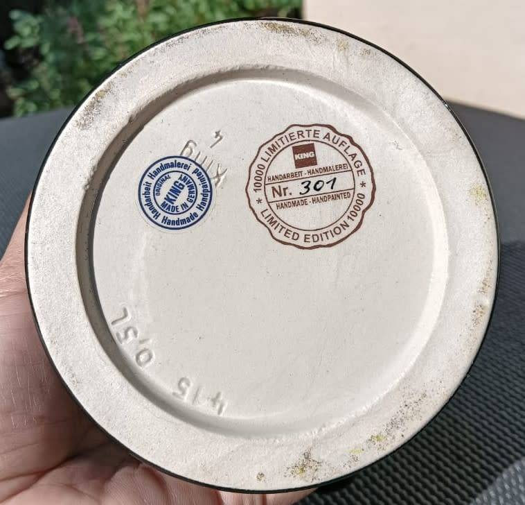 King Germany Limited Edition Black Deutchland 0.5L Beer Stein with Pewter Eagle Badge and 24K Gold A