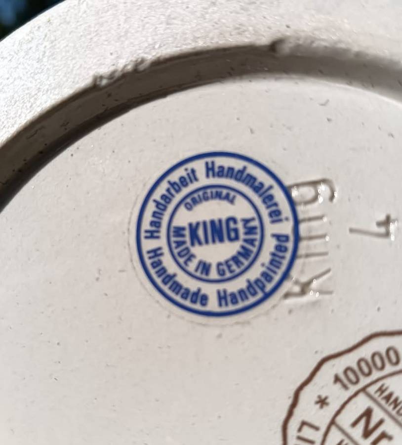 King Germany Limited Edition Black Deutchland 0.5L Beer Stein with Pewter Eagle Badge and 24K Gold A