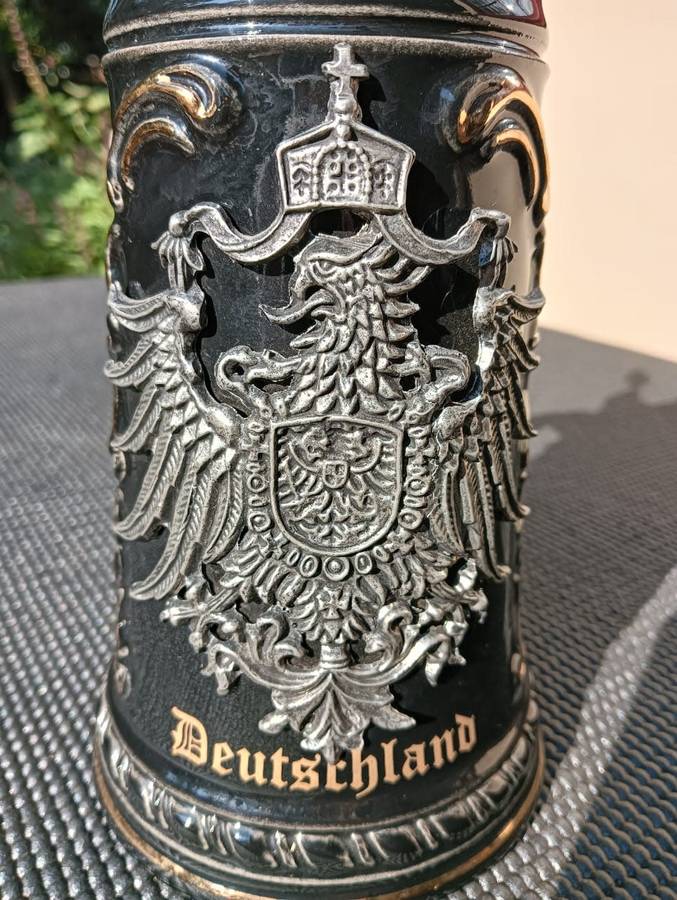 King Germany Limited Edition Black Deutchland 0.5L Beer Stein with Pewter Eagle Badge and 24K Gold A