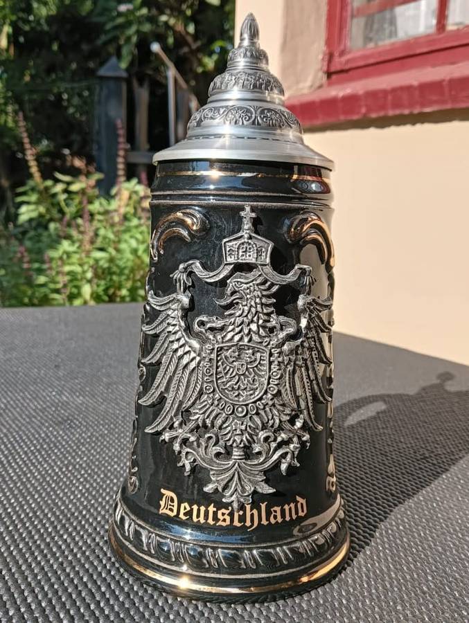 King Germany Limited Edition Black Deutchland 0.5L Beer Stein with Pewter Eagle Badge and 24K Gold A