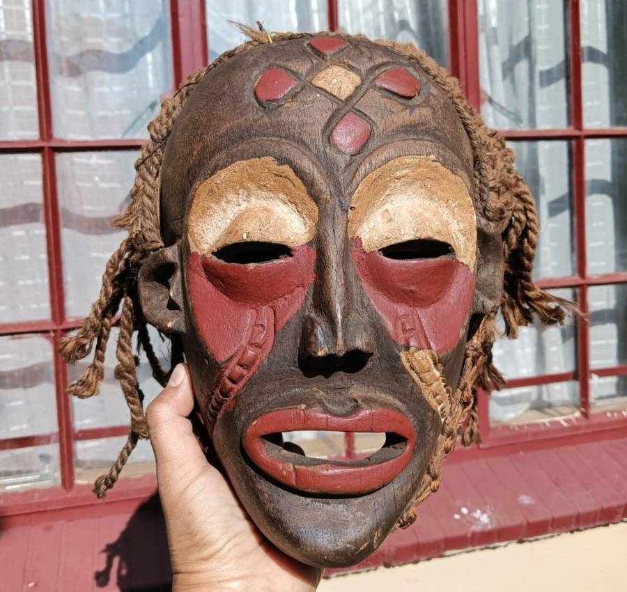 Chokwe Congo Mwana Pwo (Young Girl) Wooden Mask with four-pointed cosmogram symbol on forehead