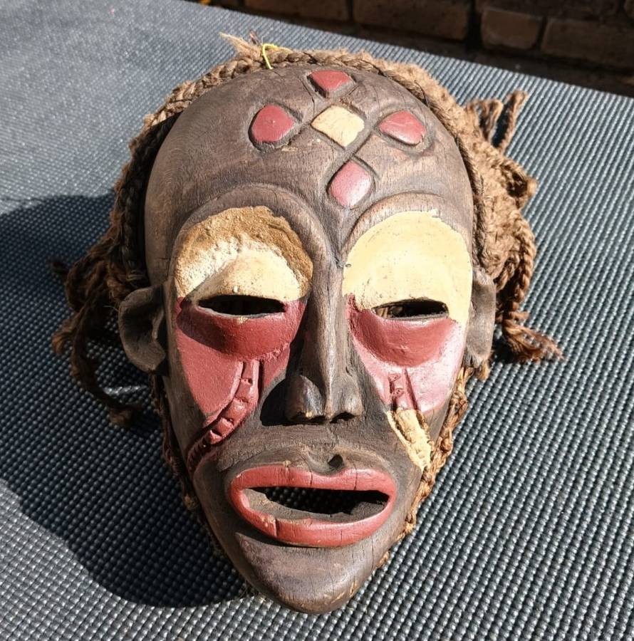 Chokwe Congo Mwana Pwo (Young Girl) Wooden Mask with four-pointed cosmogram symbol on forehead
