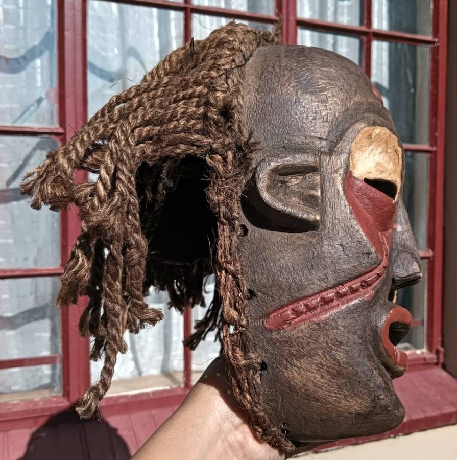 Chokwe Congo Mwana Pwo (Young Girl) Wooden Mask with four-pointed cosmogram symbol on forehead