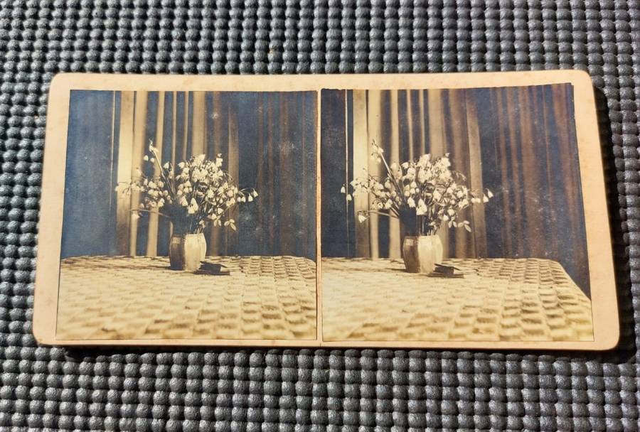 Carte de Visite 76 Old Photos from 1930s in an Old Cutlery Box